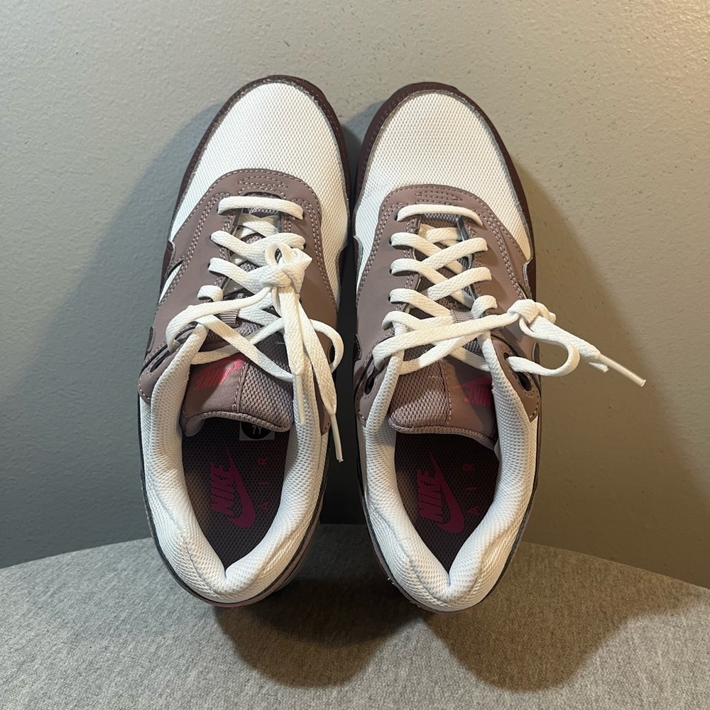 Nike Air Max 1 (GS) LT Violet Ore Burgundy Crush Size 7Y/Women's 8.5 DZ3307-112 - Picture 8 of 11